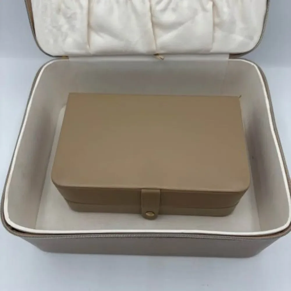 A New Day Travel Case Jewelry Makeup Organizer Tan Zippered Case